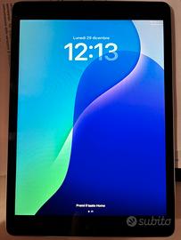 IPAD 9 GENERAZIONE 64 Giga - Wifi + smart keybord