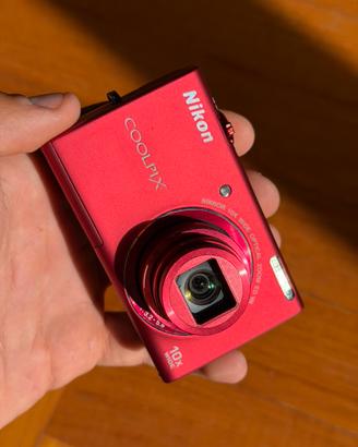 Nikon Coolpix S6200