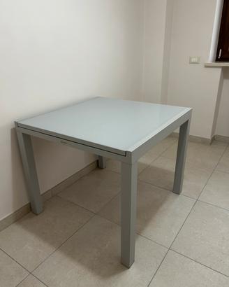 Tavolo da giardino allungabile