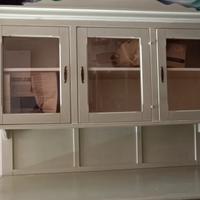 Credenza da cucina con vetrinetta