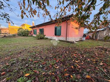 CASA INDIPENDENTE A LARIANO