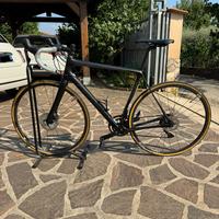 Bicicletta da corsa Cannondale Synapse ISO 4210