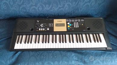 Tastiera Yamaha YPT 220