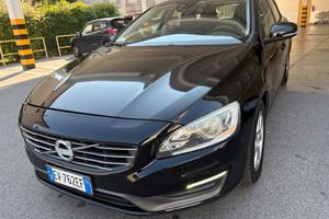 Volvo V60 ..2.0 D3 R momentum anno 2014