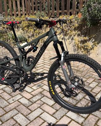 Santa Cruz 5010 27.5 montaggio custom taglia M