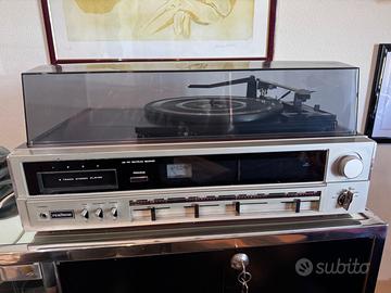 Lettore stereo 8 Realtone M2150 con giradischi