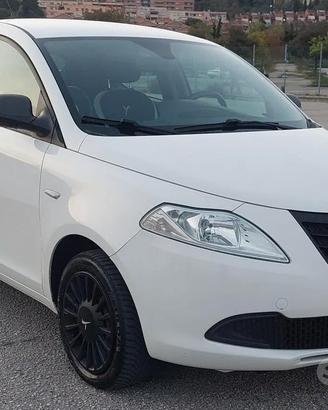 LANCIA YPSILON - 1.2 BENZINA - UNICO PROPRIETARIO