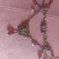 collana choker con orecchini abbinati