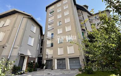 Ampio Bilocale - Turati!