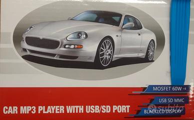 Autoradio più casse audio 