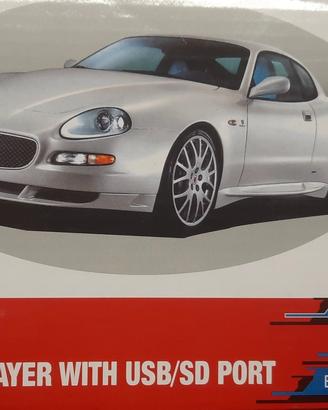 Autoradio più casse audio 