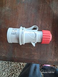Spina Industriale CEE 32A 5 poli 400V IP44 