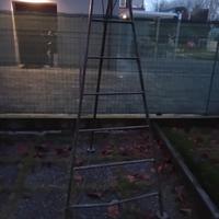 scala tre  piedi con  sette gradini
