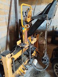 Retroescavatore per trattore MORIS 5.21