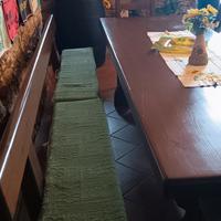 Tavolo rustico in legno massello 