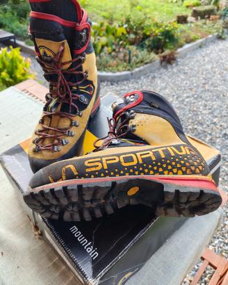 Scarponi La sportiva Nepal Gtx