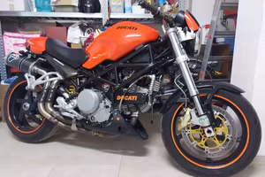 Ducati Monster S2R 800