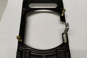 SEDE ALLOGGIO FARO ANTERIORE SINISTRO COMPATIBILE 