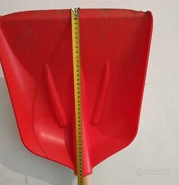 Pala in plastica