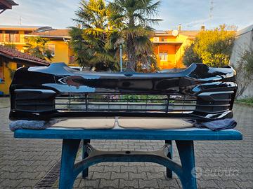 PARAURTI ANTERIORE BMW

SERIE 5 G30 G31 Gia vernic