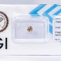 Diamante 0,44 ct, 'Fancy', SI2 certificato IGI 