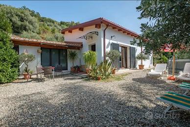 Villa vacanze Sicilia, zona Taormina