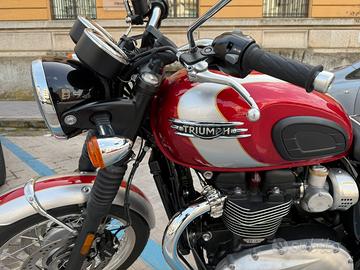 Bonneville T120