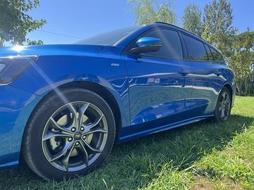 Ford focus station wagon ST line