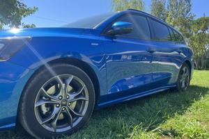 Ford focus station wagon ST line