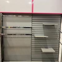 Arredo negozio scaffale