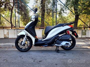 Medley 125S Abs Bianco Luna