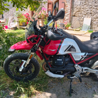 Moto Guzzi V85TT (centenario)
