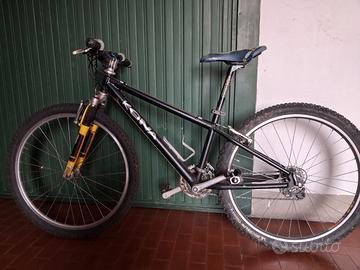 Bici Kona mountain bike