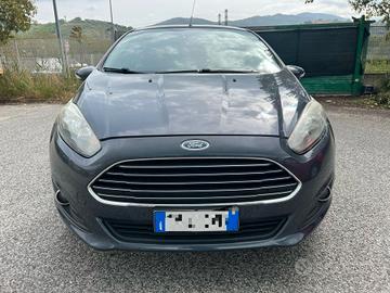 Ford Fiesta 1.5 TDCi 75CV 5 porte Titanium