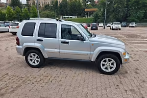 Jeep Cherokee valutiamo usato /