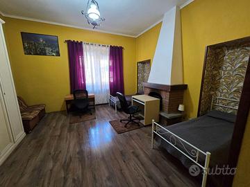 Da privato posto letto per maschio