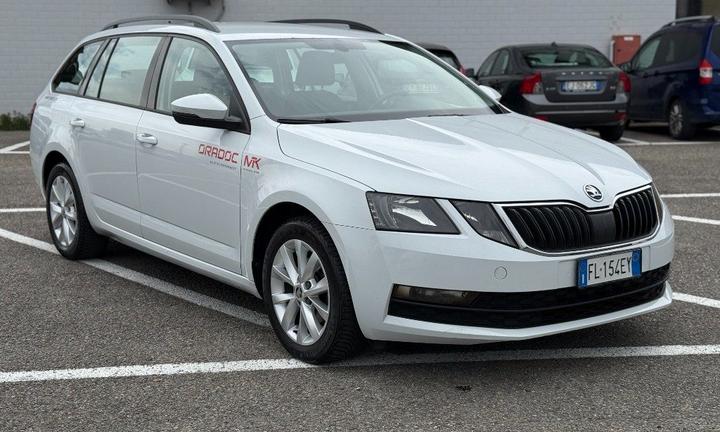 SKODA Octavia 1.6 TDI CR 115 CV Wagon Executive