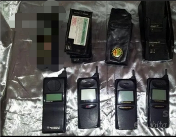 Mitici Motorola 8700 - 8900 - 7500 solo in blocco
