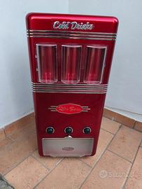 Distributore di lattine refrigerato Brandani