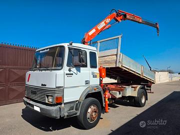 IVECO 145-17 GRU E RIBALTABILE