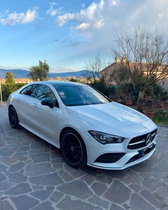Mercedes CLA 200 Coupè - Amg Line - Bianca