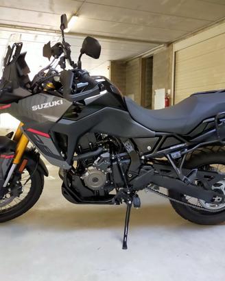 Suzuki V Strom DL 800 DE