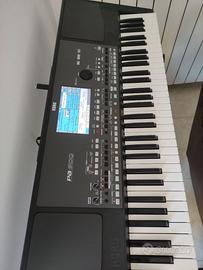 Korg pa 600