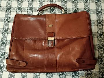 Borsa Ventiquattrore PIQUADRO in Pelle