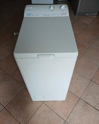 lavatrice apre dal alto elctrolux 6 kg 