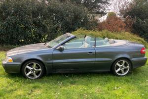 VOLVO Serie 70 - 2004