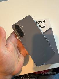 Samsung galaxy a57 5g 128gb 1 mese di vita
