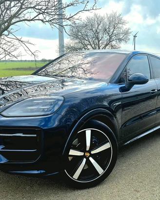 PORSCHE CAYENNE COUPE FACELIFT 3.0 E-HYBRID 470cv