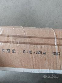 Battiscopa (10 aste da 2,4 mt)