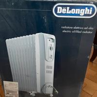 Radiatore elettrico a olio Delonghi